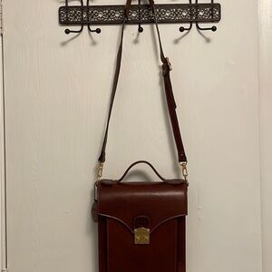 Sophisticated Leather Briefcase for Men Or Women
